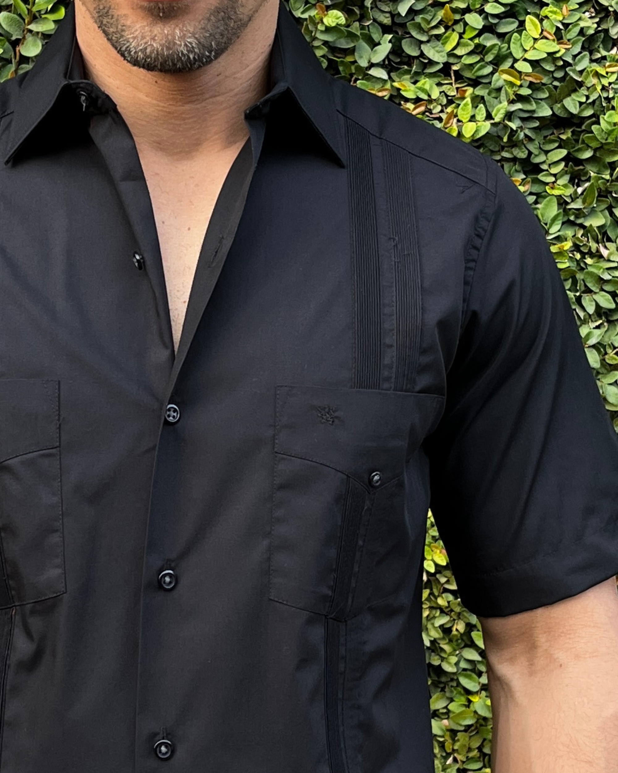 GUAYABERA MANCHESTER NEGRO OVIEDO