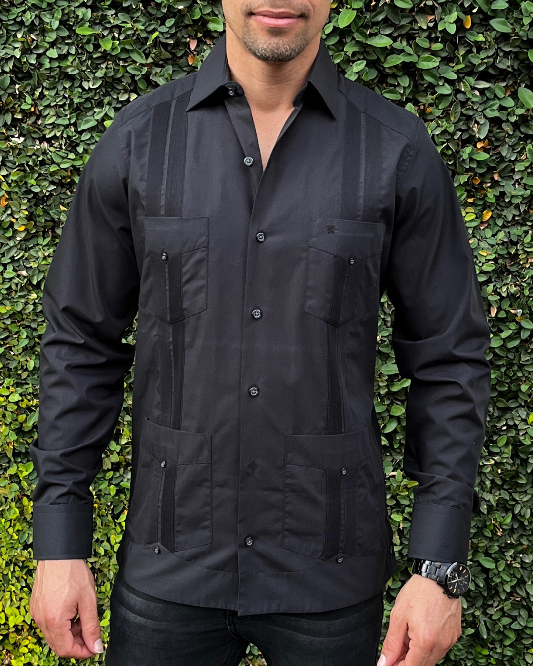 GUAYABERA NEGRO VICTORIA